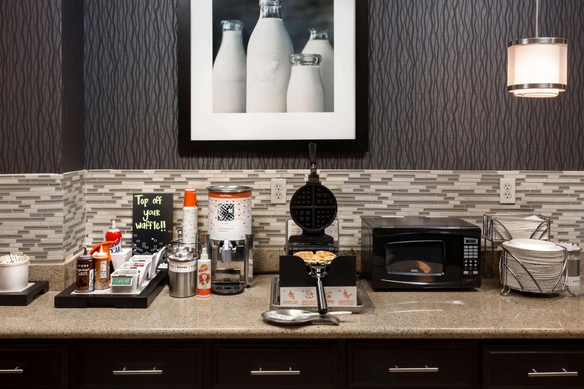 Hampton Inn Troy Ngoại thất bức ảnh