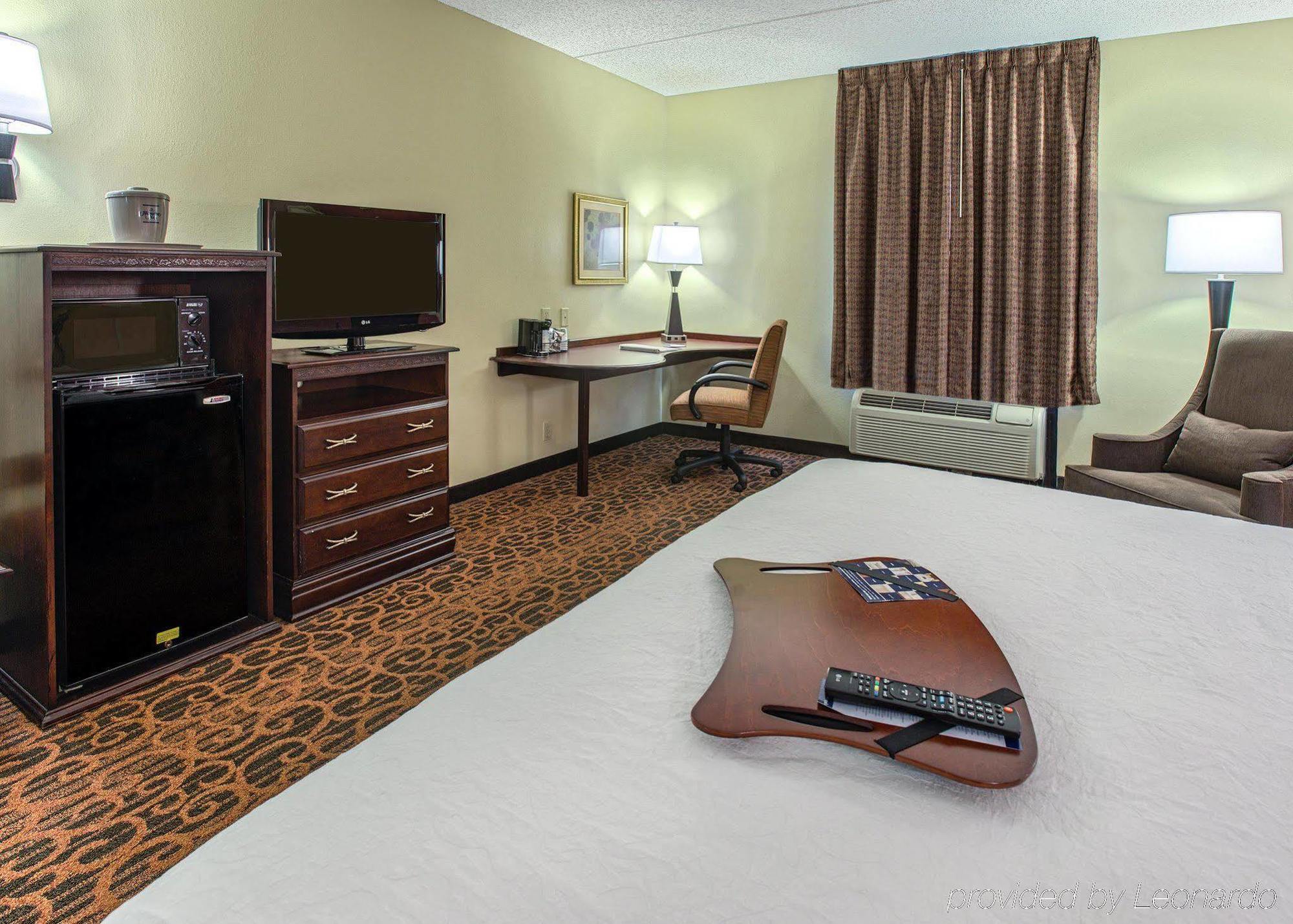 Hampton Inn Troy Ngoại thất bức ảnh